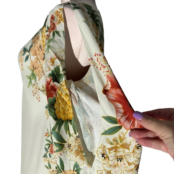 Farm Rio dress with cut outs. EUC. Ivory with floral print. Cold shoulder S - Picture 6 of 13